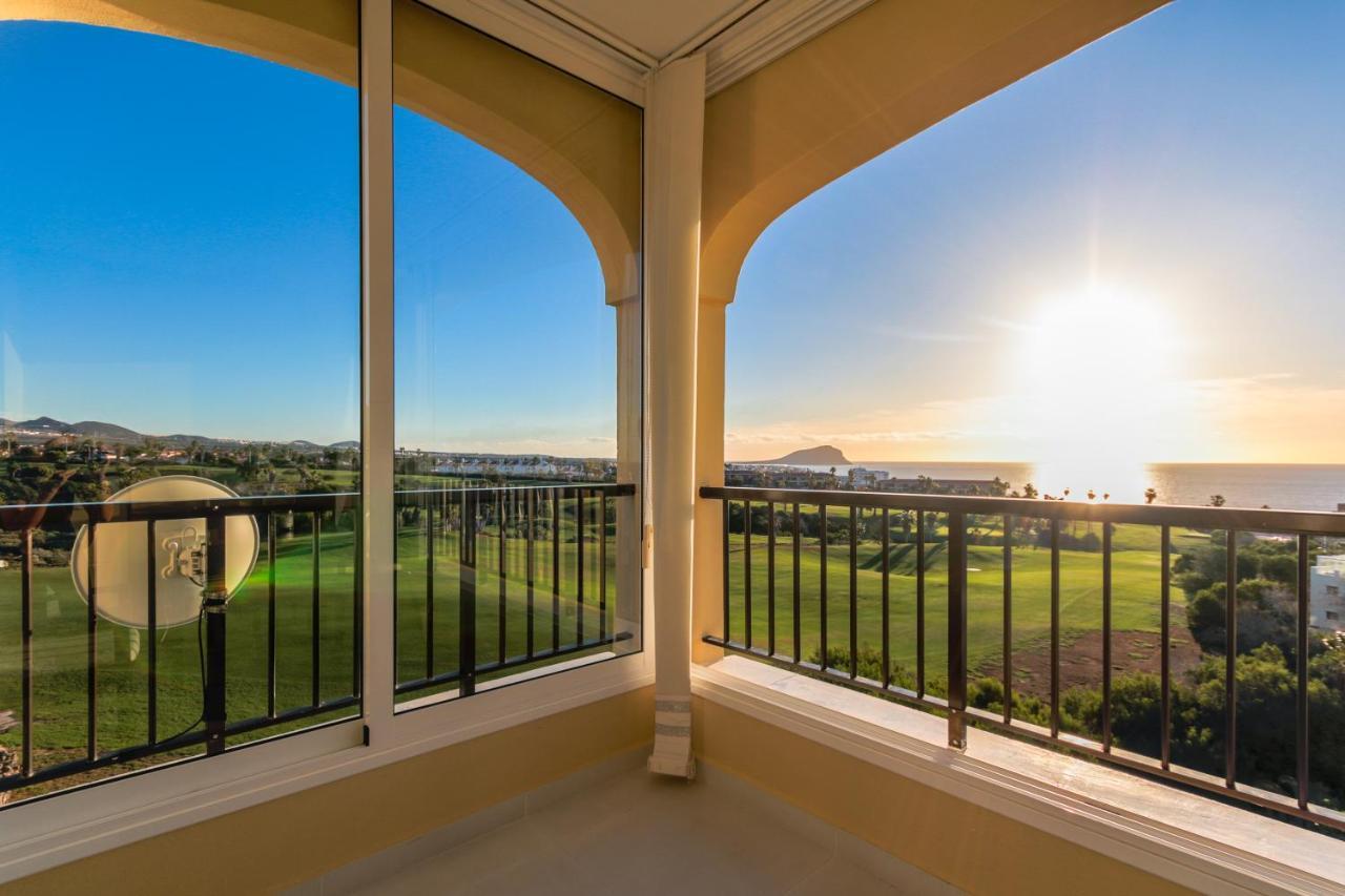 Golf View Apartment - Stunning Ocean View Golf Del Sur San Miguel de Abona Buitenkant foto