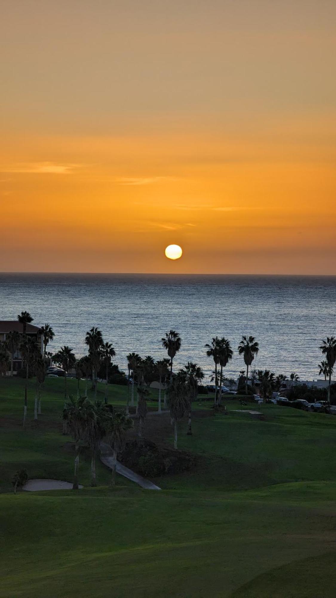 Golf View Apartment - Stunning Ocean View Golf Del Sur San Miguel de Abona Buitenkant foto