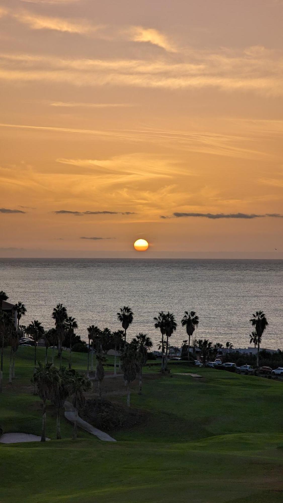 Golf View Apartment - Stunning Ocean View Golf Del Sur San Miguel de Abona Buitenkant foto