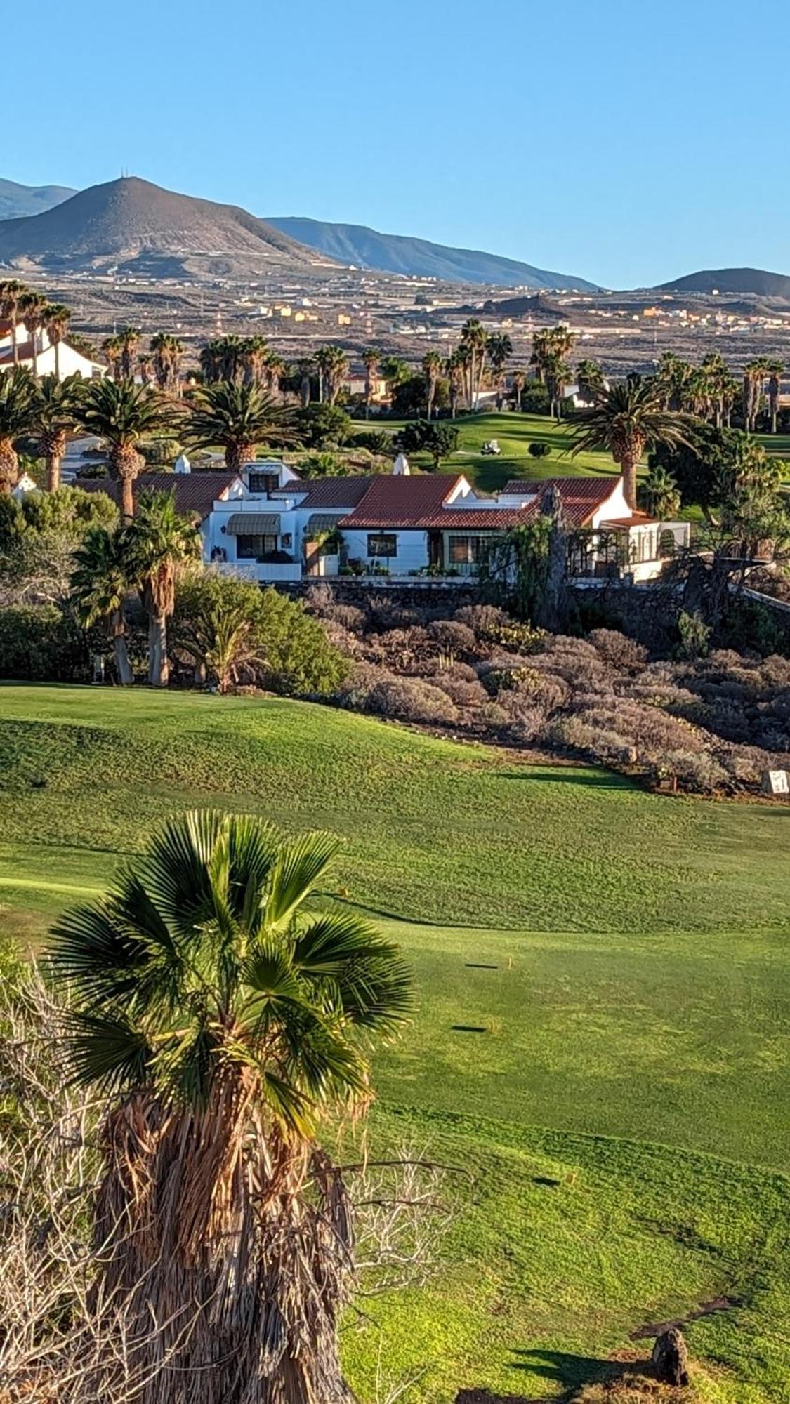 Golf View Apartment - Stunning Ocean View Golf Del Sur San Miguel de Abona Buitenkant foto