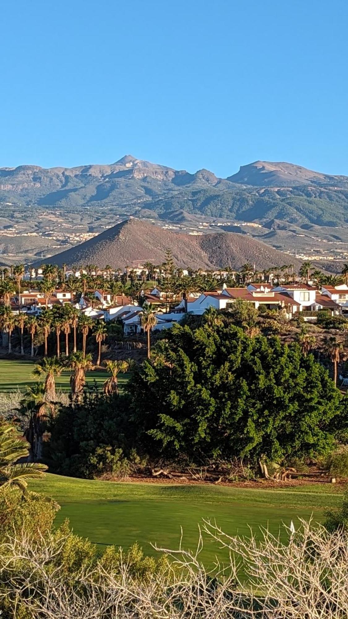 Golf View Apartment - Stunning Ocean View Golf Del Sur San Miguel de Abona Buitenkant foto